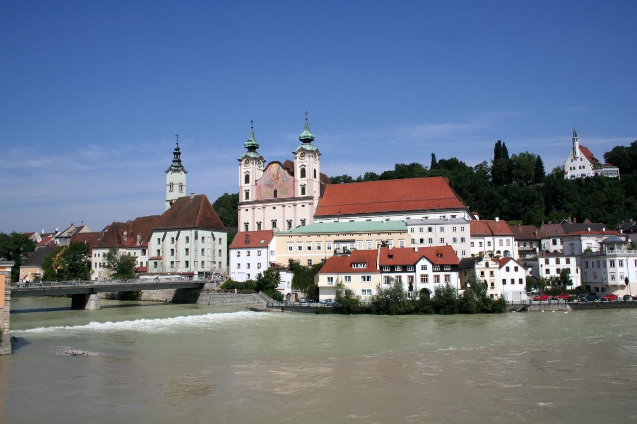 Vitus Steyr Hotel & Spa Suites エクステリア 写真
